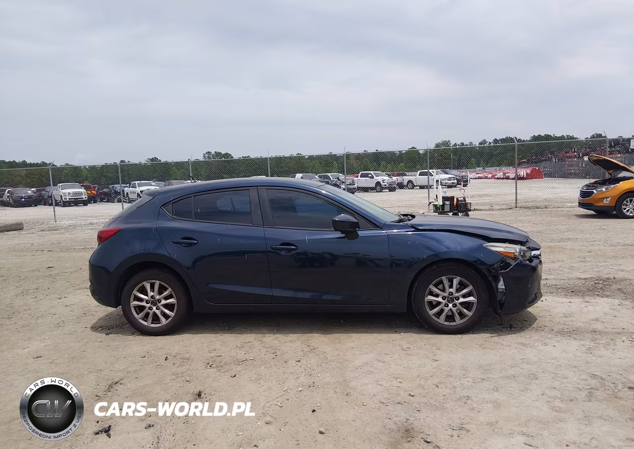 2018 Mazda Mazda3 Sport VIN:3MZBN1K76JM200810 - 13