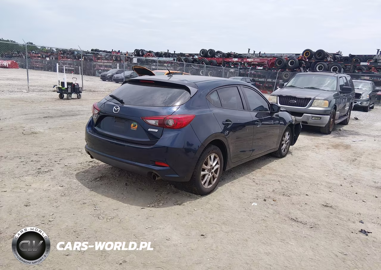 2018 Mazda Mazda3 Sport VIN:3MZBN1K76JM200810 - 4