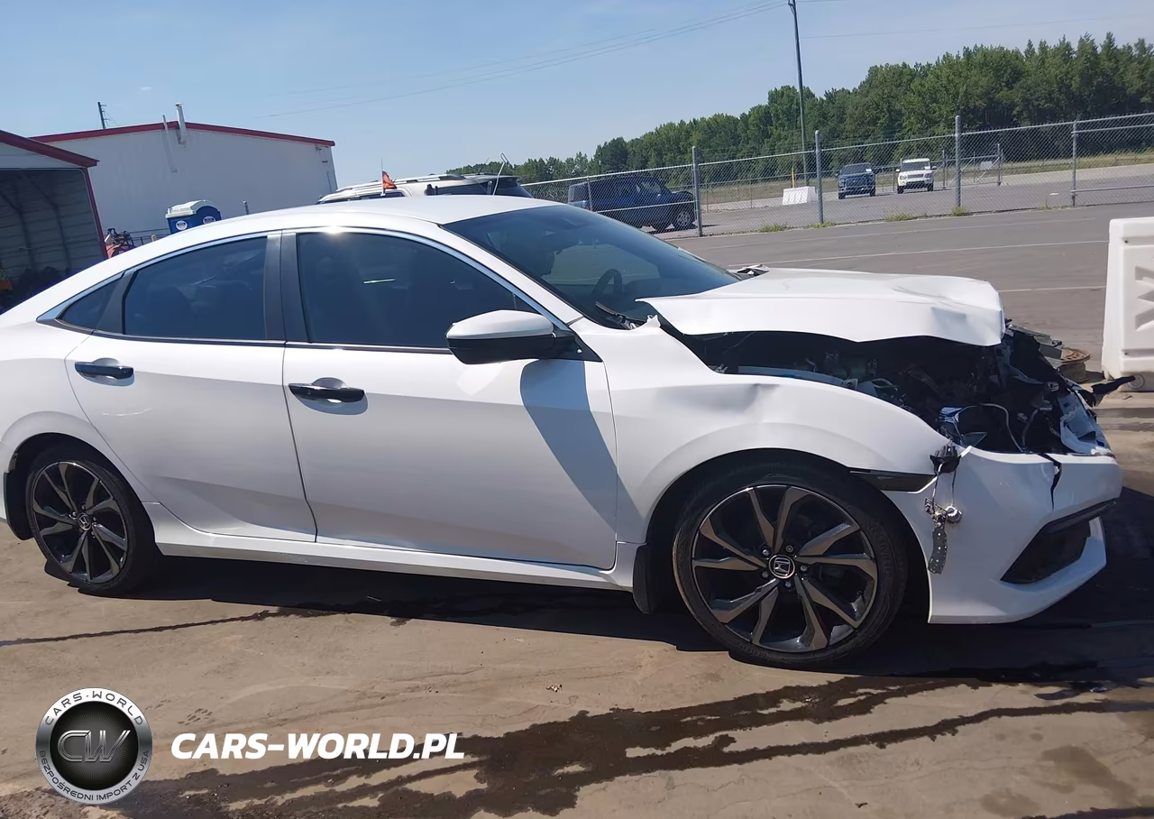 2020 Honda Civic Sport VIN:2HGFC2E8XLH520980 - 13