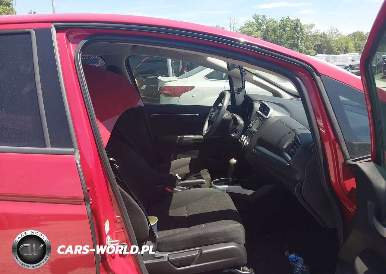 2015 Honda Fit Lx VIN:3HGGK5H50FM783978 - 5