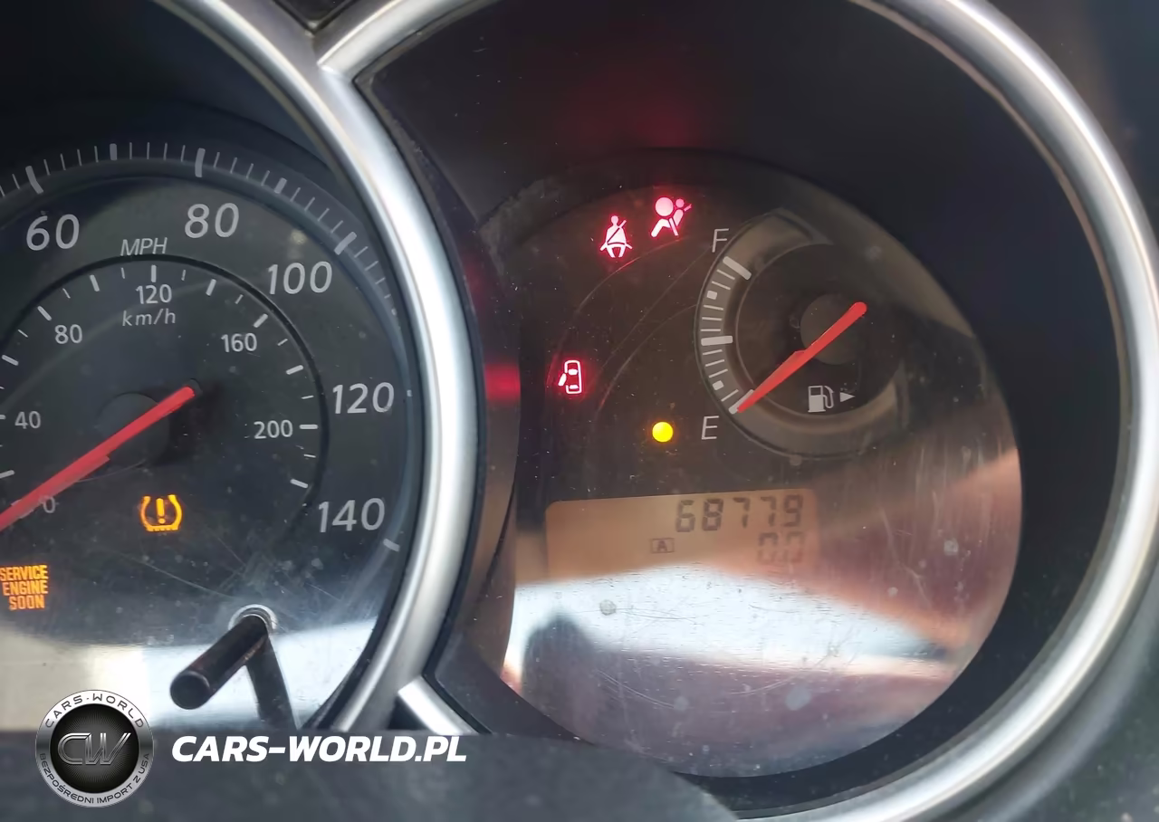 2011 Nissan Versa 1.8S VIN:3N1BC1CP0BL501168 - 16
