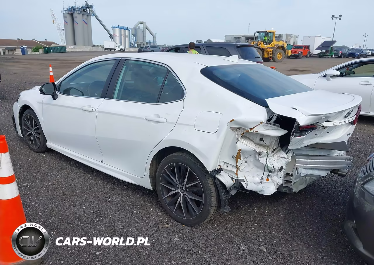 2021 Toyota Camry Se VIN:4T1G11AK0MU516810 - 3