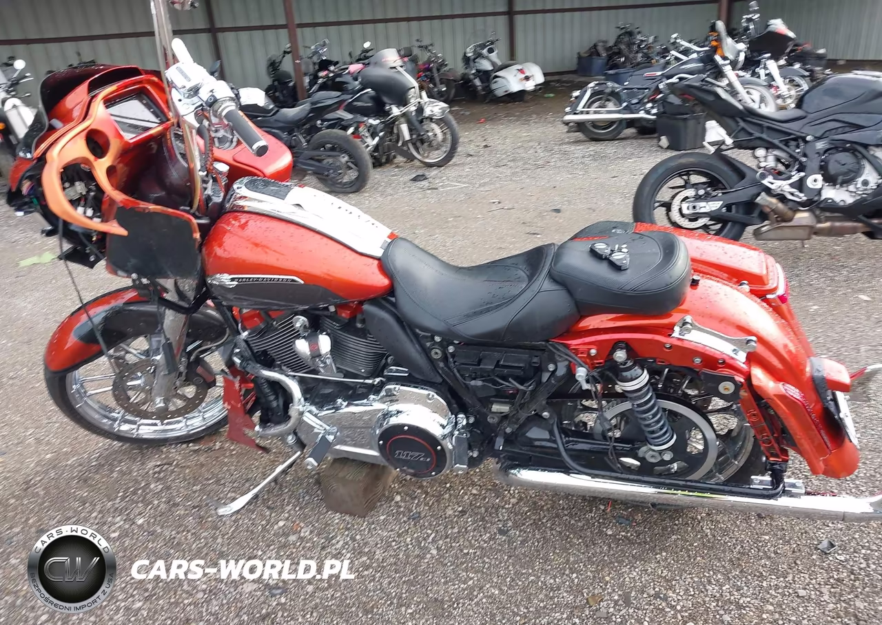 2018 Harley-Davidson Fltrxse Cvo Road Glide VIN:1HD1TCL12JB950740 - 14