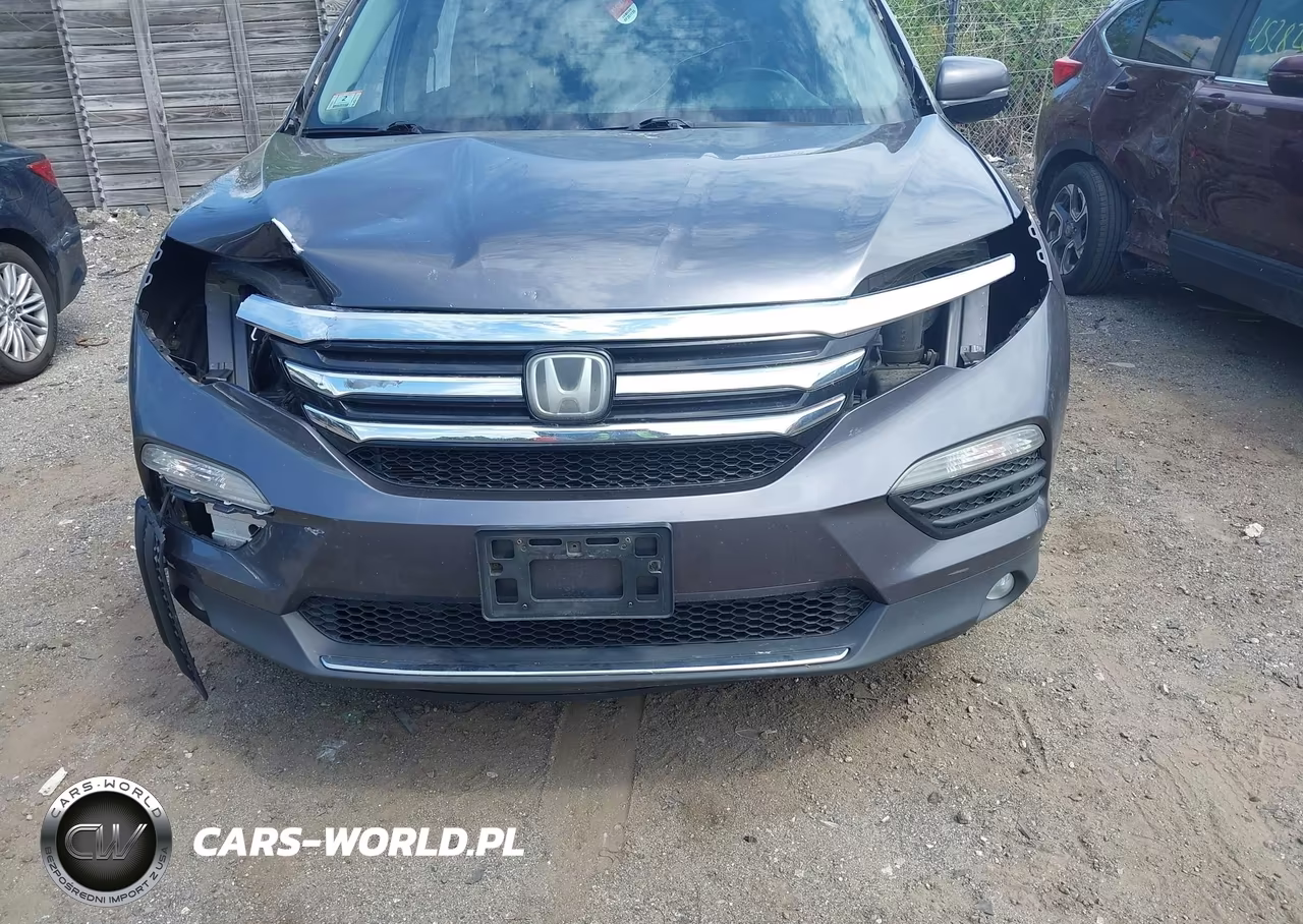 2017 Honda Pilot Elite VIN:5FNYF6H05HB082930 - 6