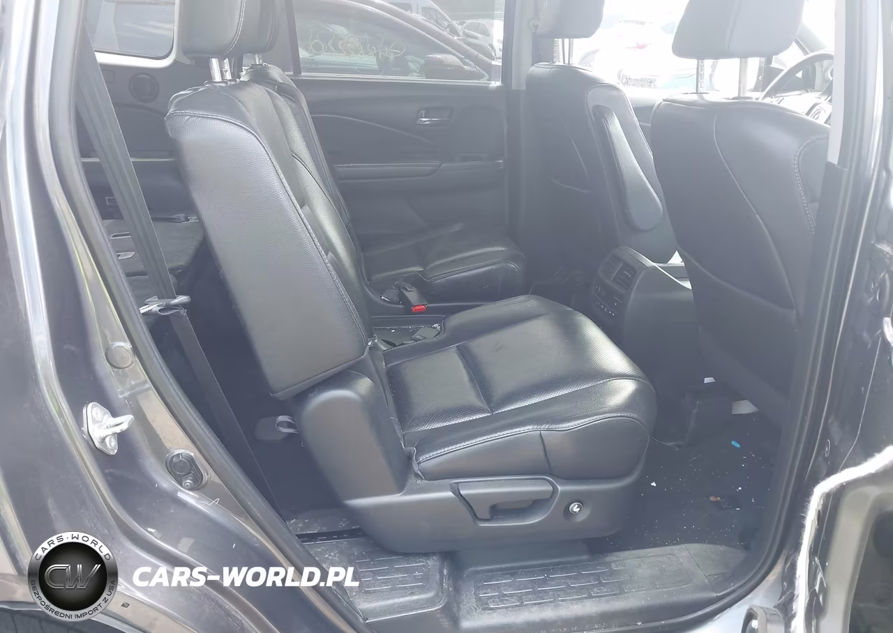 2017 Honda Pilot Elite VIN:5FNYF6H05HB082930 - 8