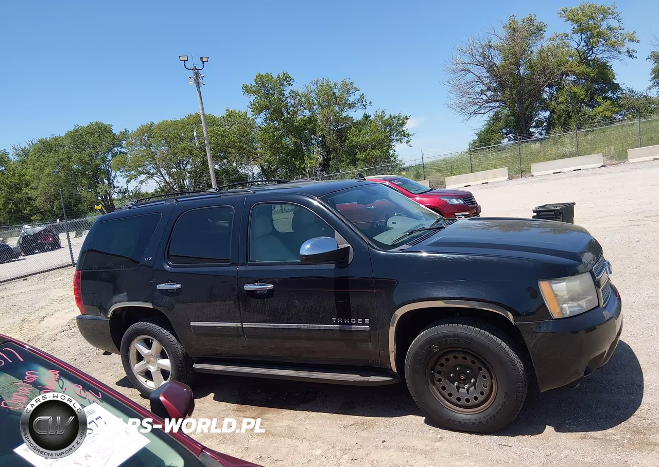 2009 Chevrolet Tahoe Ltz VIN:1GNFK330X9R280396 - 13