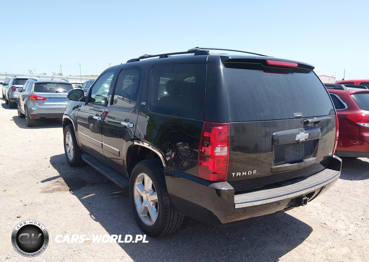 2009 Chevrolet Tahoe Ltz VIN:1GNFK330X9R280396 - 3