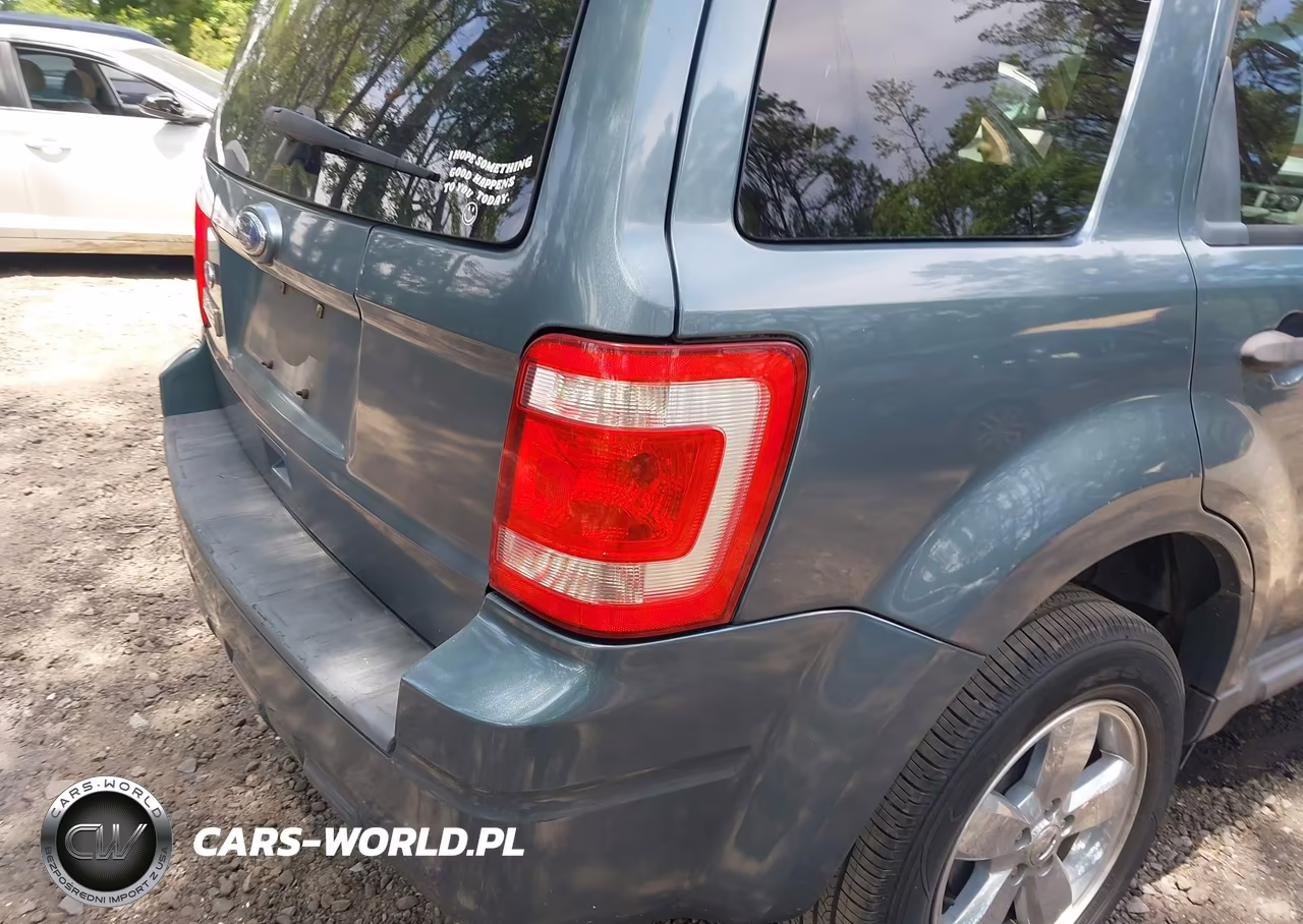 2010 Ford Escape Xlt VIN:1FMCU0D7XAKC76020 - 6