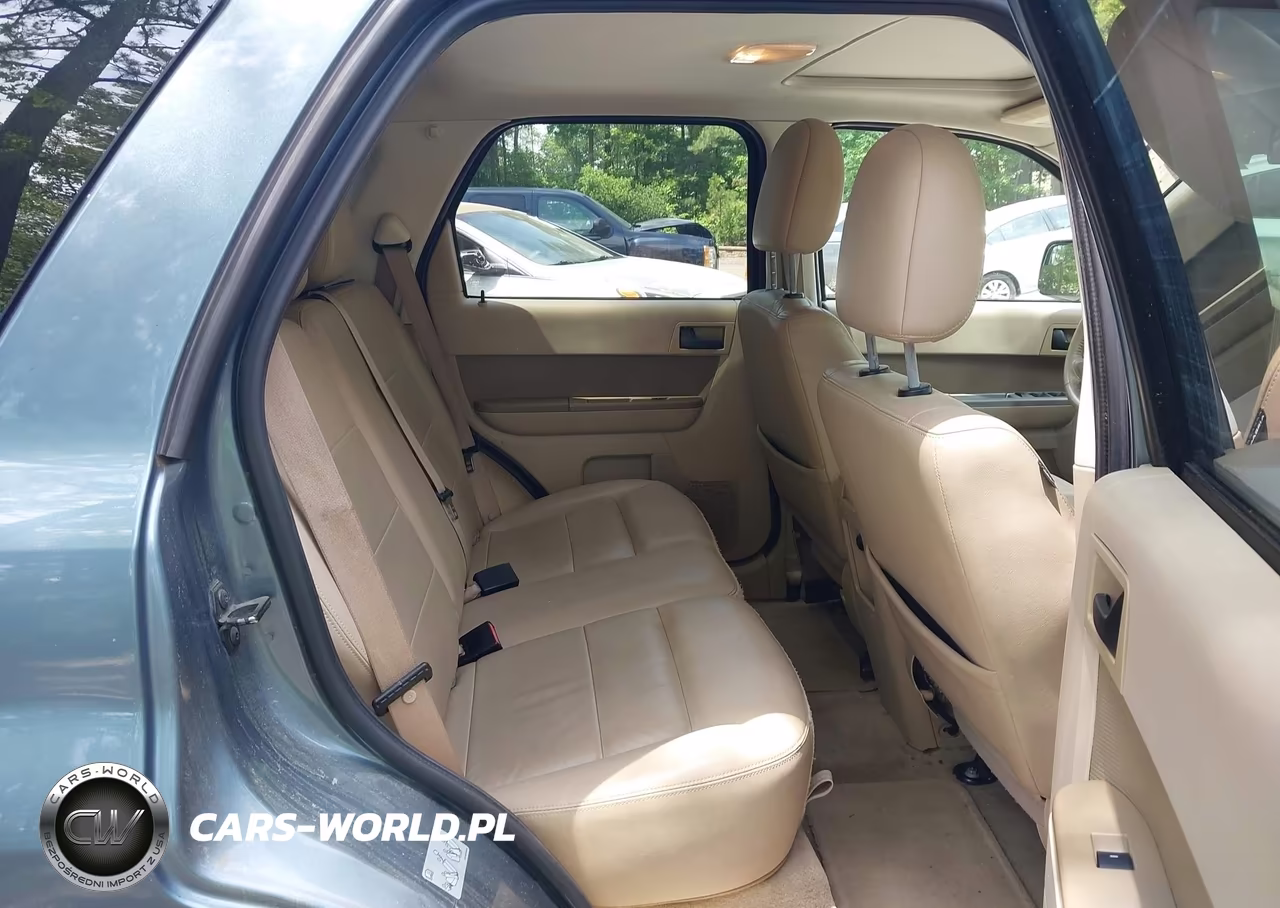 2010 Ford Escape Xlt VIN:1FMCU0D7XAKC76020 - 8