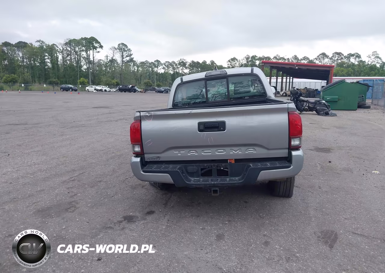 2018 Toyota Tacoma Sr VIN:5TFAX5GN2JX115383 - 16