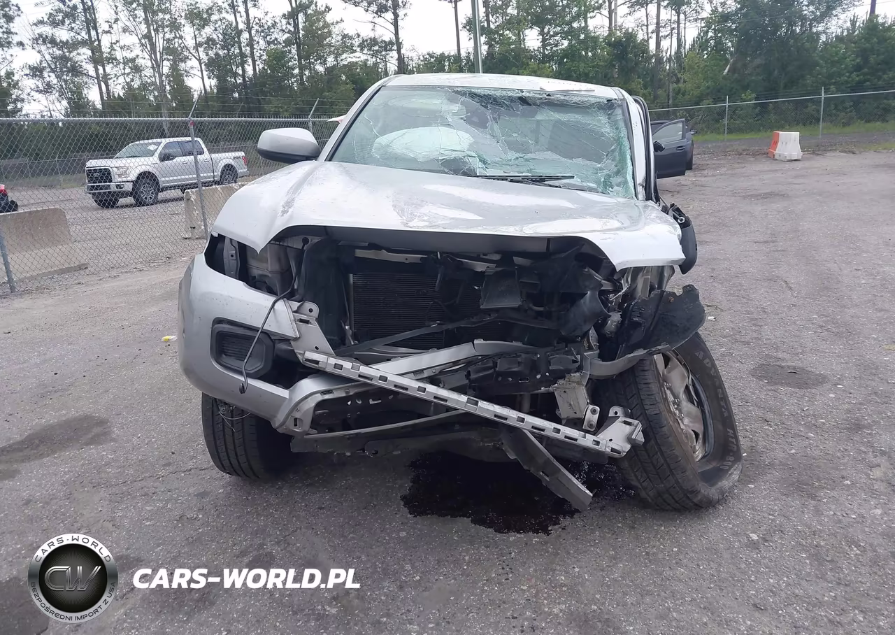 2018 Toyota Tacoma Sr VIN:5TFAX5GN2JX115383 - 17