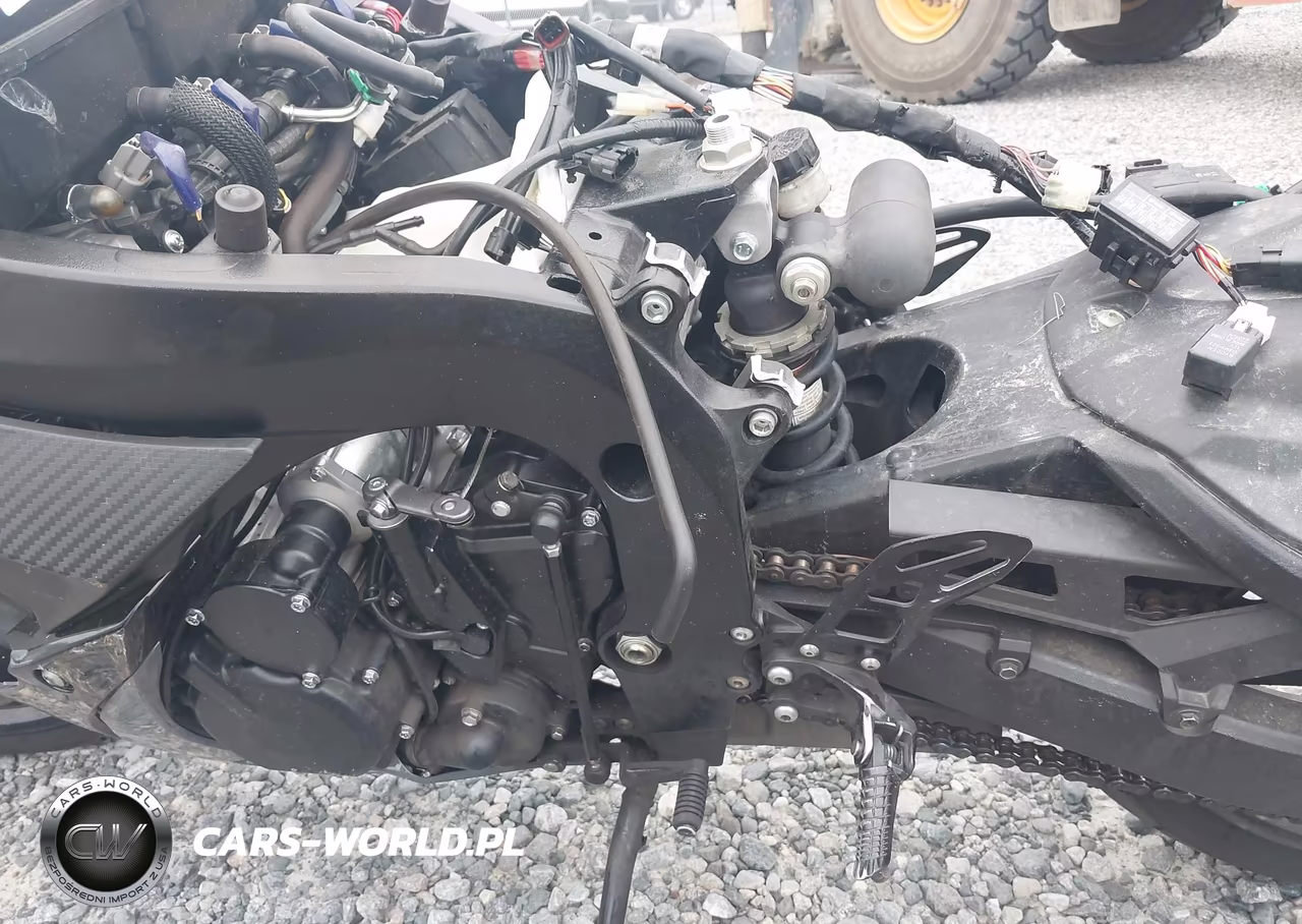 2025 Suzuki Gsx-R600 VIN:JS1GN7FA0S7100919 - 9
