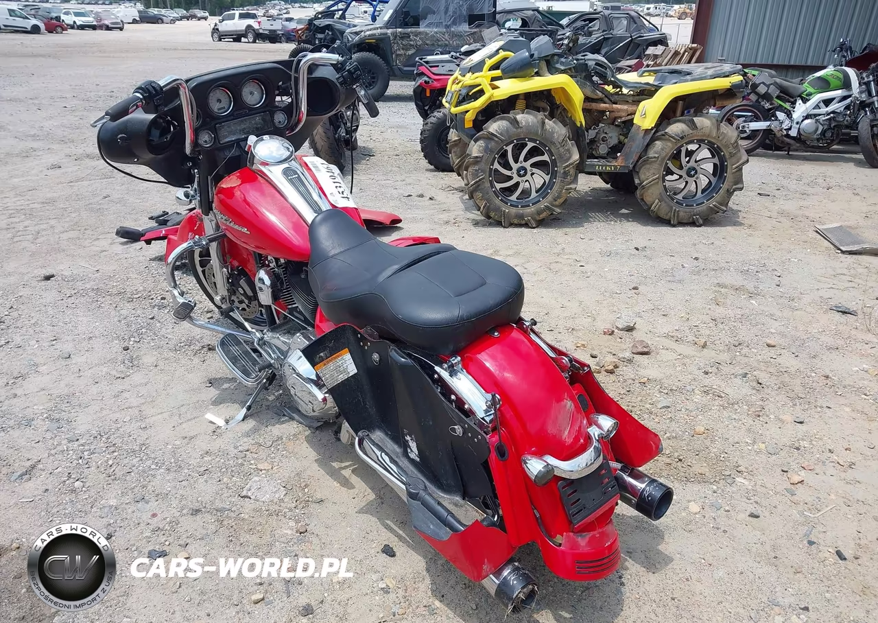 2010 Harley-Davidson Flhx VIN:1HD1KB414AB637085 - 3