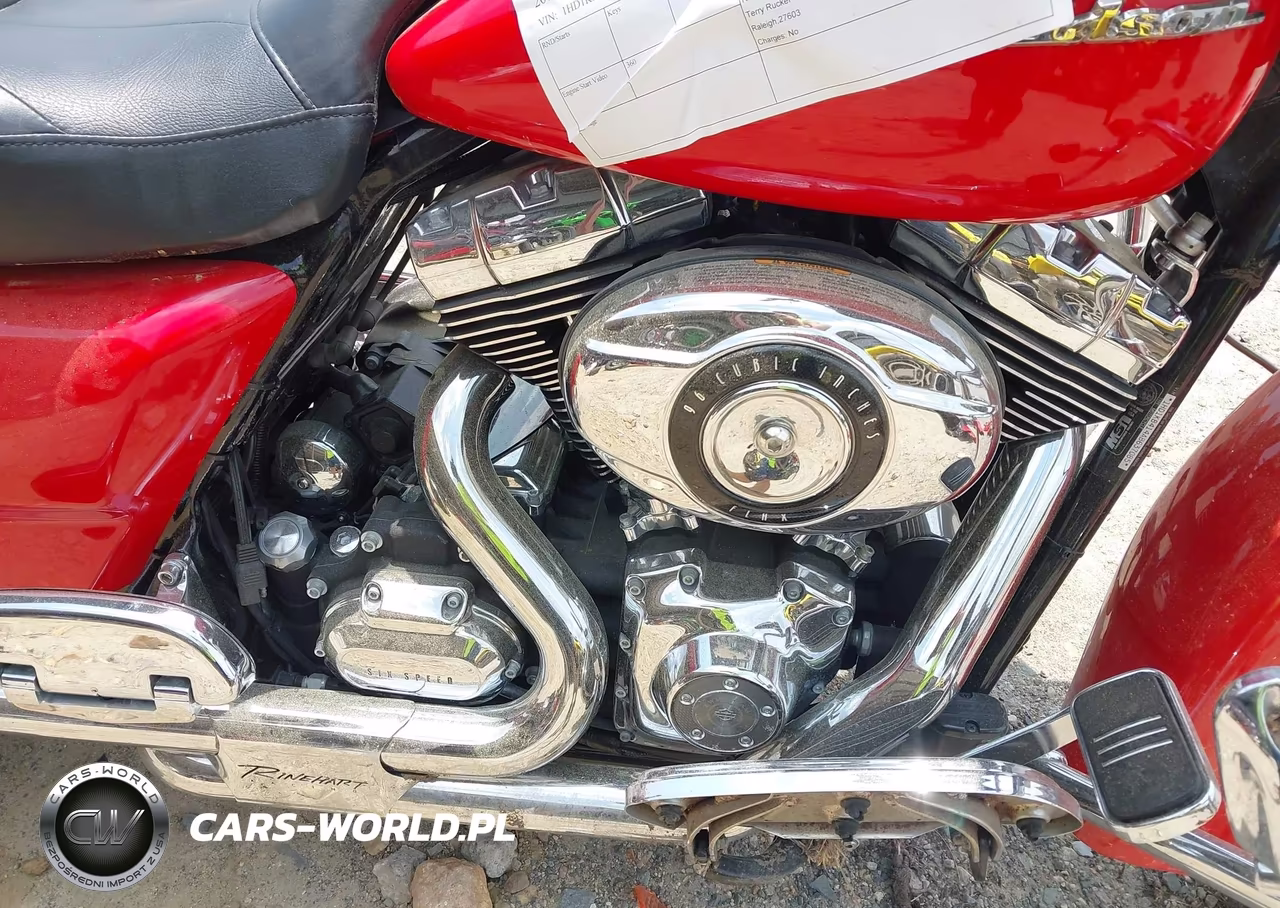 2010 Harley-Davidson Flhx VIN:1HD1KB414AB637085 - 8