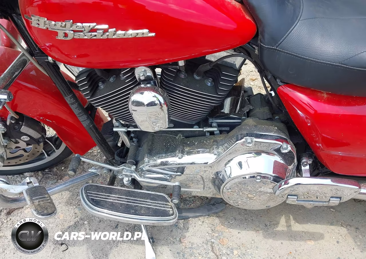 2010 Harley-Davidson Flhx VIN:1HD1KB414AB637085 - 9