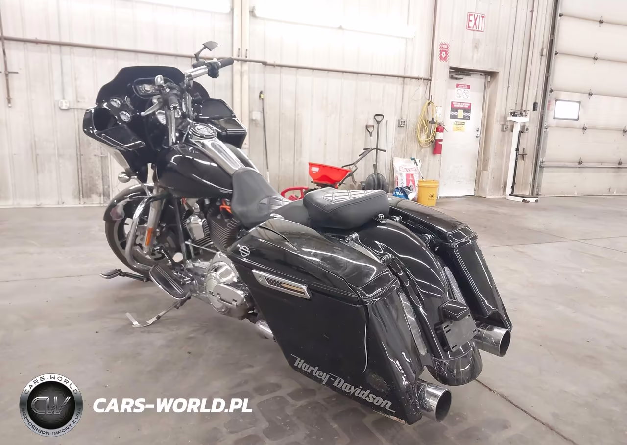 2013 Harley-Davidson Fltrx Road Glide Custom VIN:1HD1KHM18DB652874 - 3