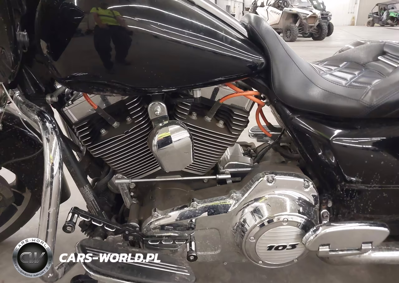 2013 Harley-Davidson Fltrx Road Glide Custom VIN:1HD1KHM18DB652874 - 9