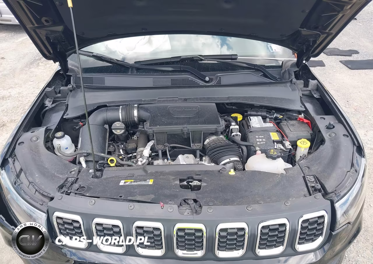 2025 Jeep Compass Latitude 4X4 VIN:3C4NJDBN4ST602277 - 10
