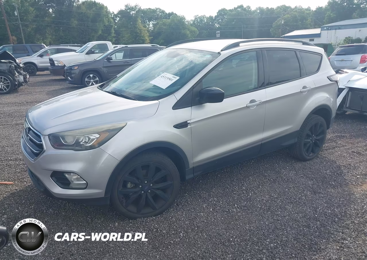 2017 Ford Escape Se VIN:1FMCU0GD6HUC18230 - 2