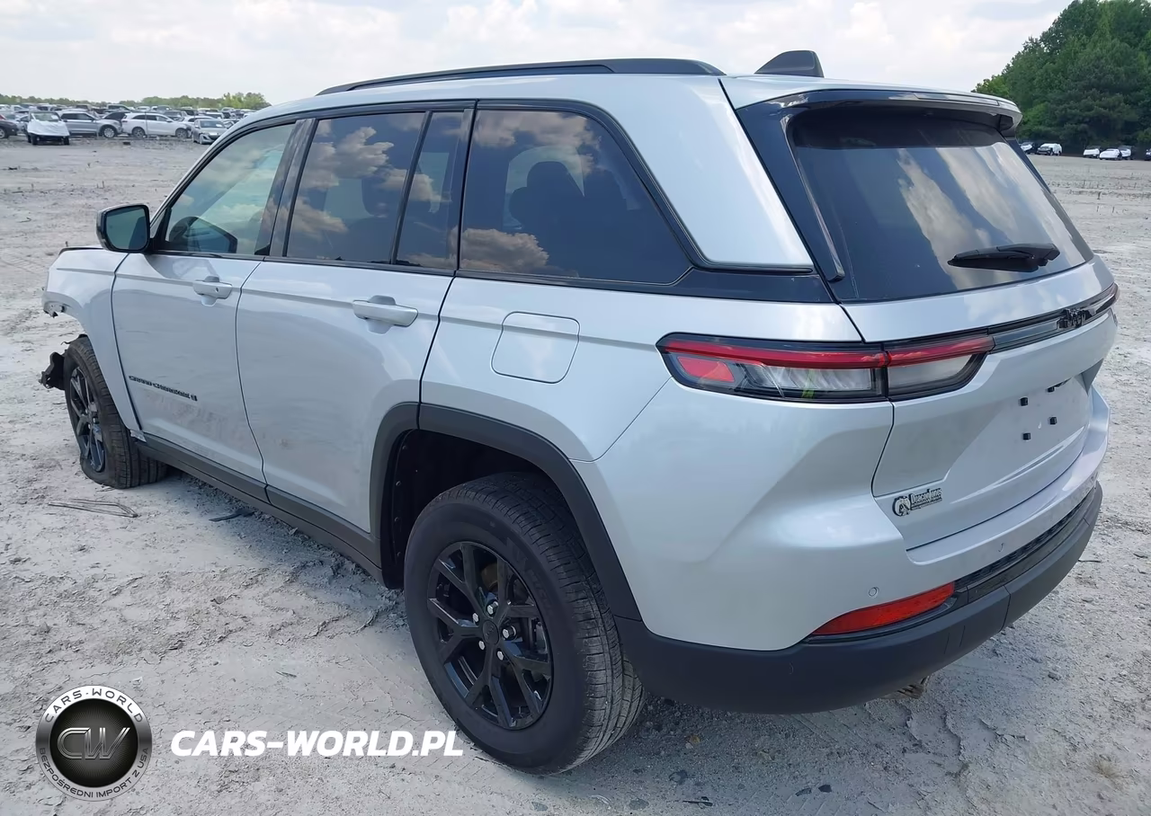 2025 Jeep Grand Cherokee Altitude X 4X2 VIN:1C4RJGAG4SC290155 - 3