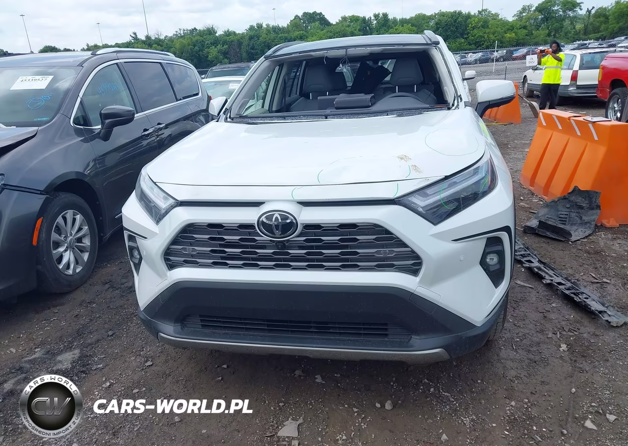 2025 Toyota Rav4 Limited VIN:JTMN1RFV4SD114380 - 13