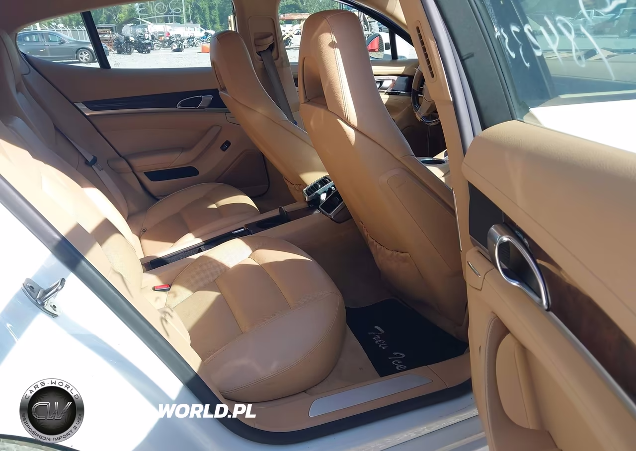 2013 Porsche Panamera 4 VIN:WP0AA2A72DL014124 - 8
