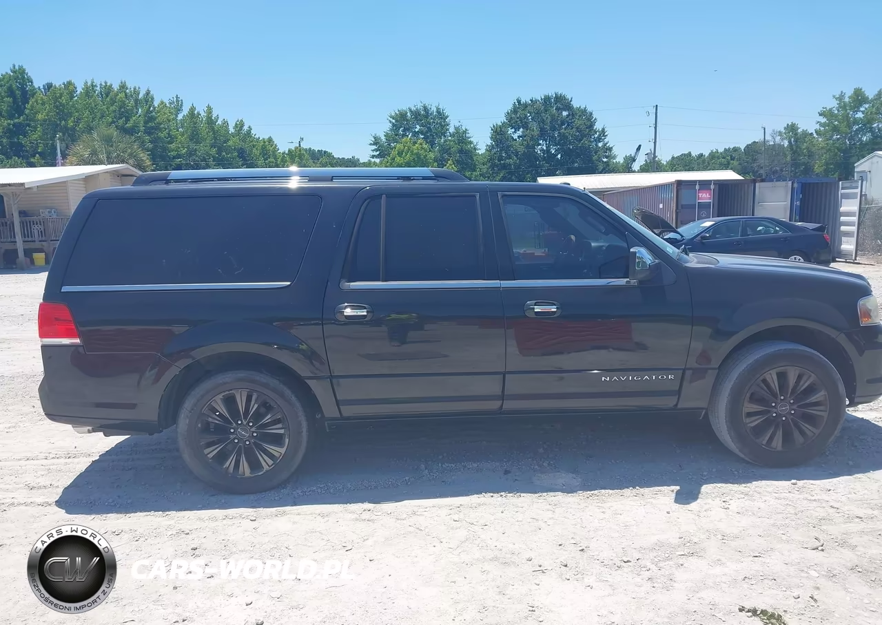 2015 Lincoln Navigator L VIN:5LMJJ3JT9FEJ07211 - 13
