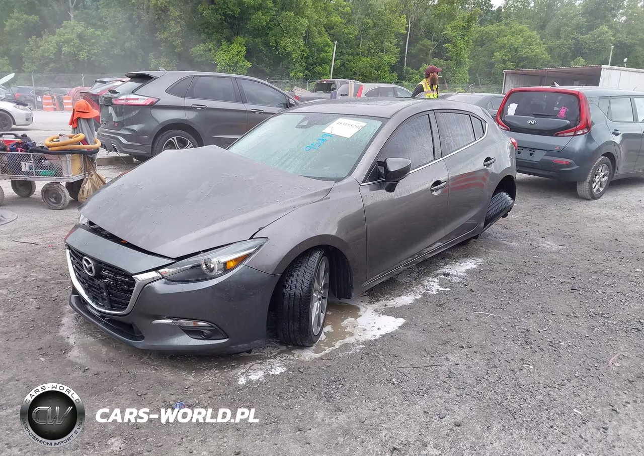 2018 Mazda Mazda3 Grand Touring VIN:3MZBN1M36JM215897 - 2