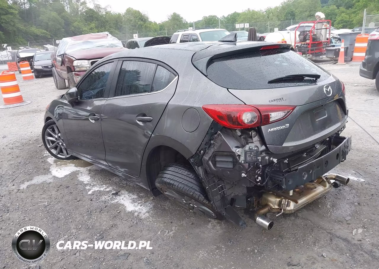 2018 Mazda Mazda3 Grand Touring VIN:3MZBN1M36JM215897 - 3