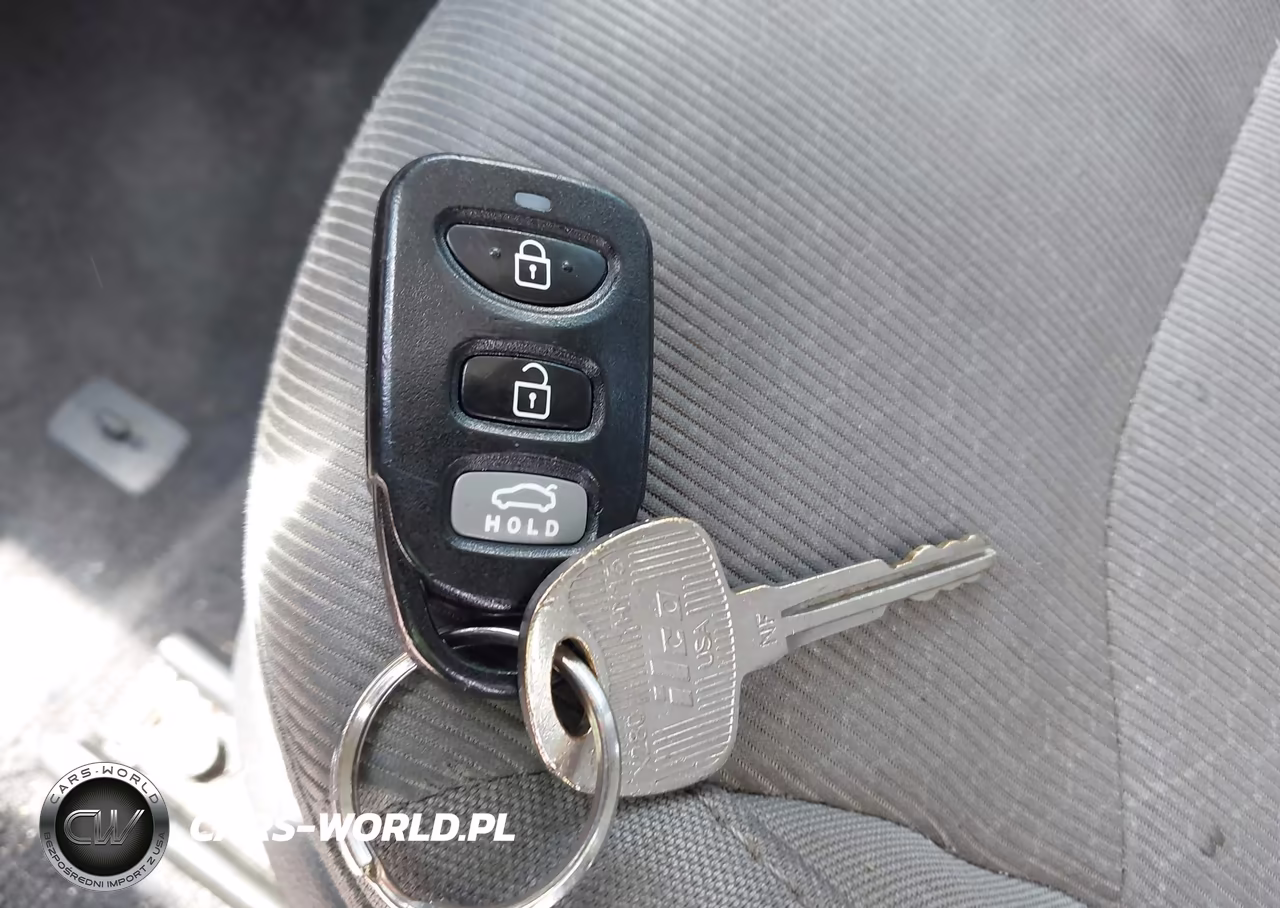 2018 Hyundai Elantra Sel VIN:5NPD84LFXJH254823 - 11