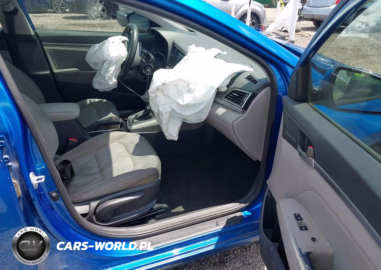 2018 Hyundai Elantra Sel VIN:5NPD84LFXJH254823 - 5