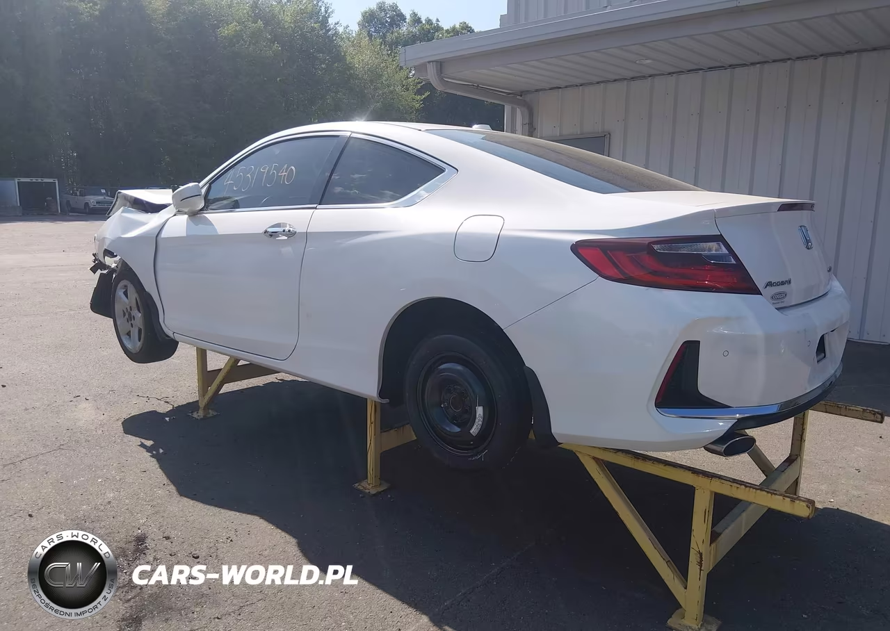 2017 Honda Accord Touring V6 VIN:1HGCT2B06HA005806 - 3