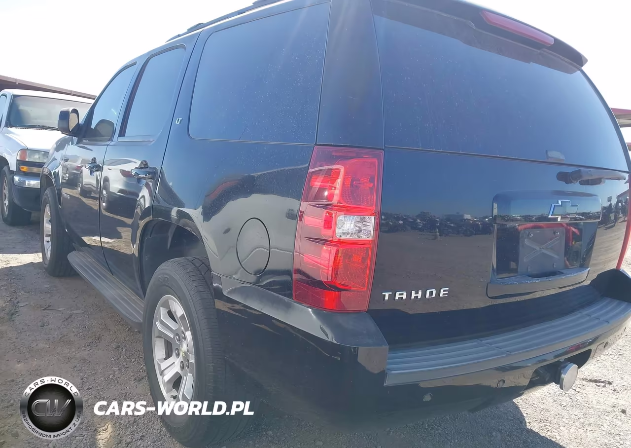 2013 Chevrolet Tahoe Lt VIN:1GNSCBE05DR118915 - 3