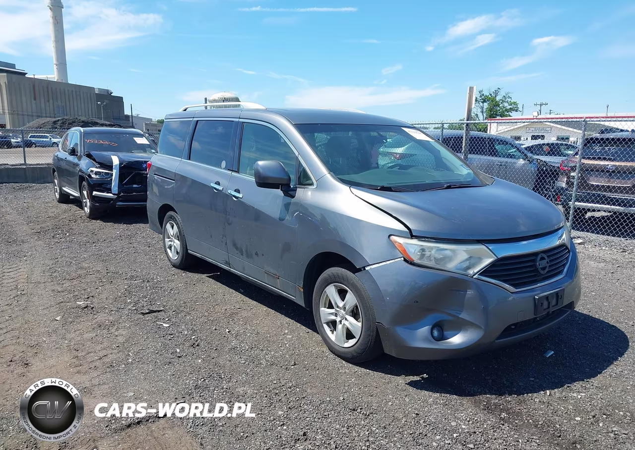 2015 Nissan Quest Sv