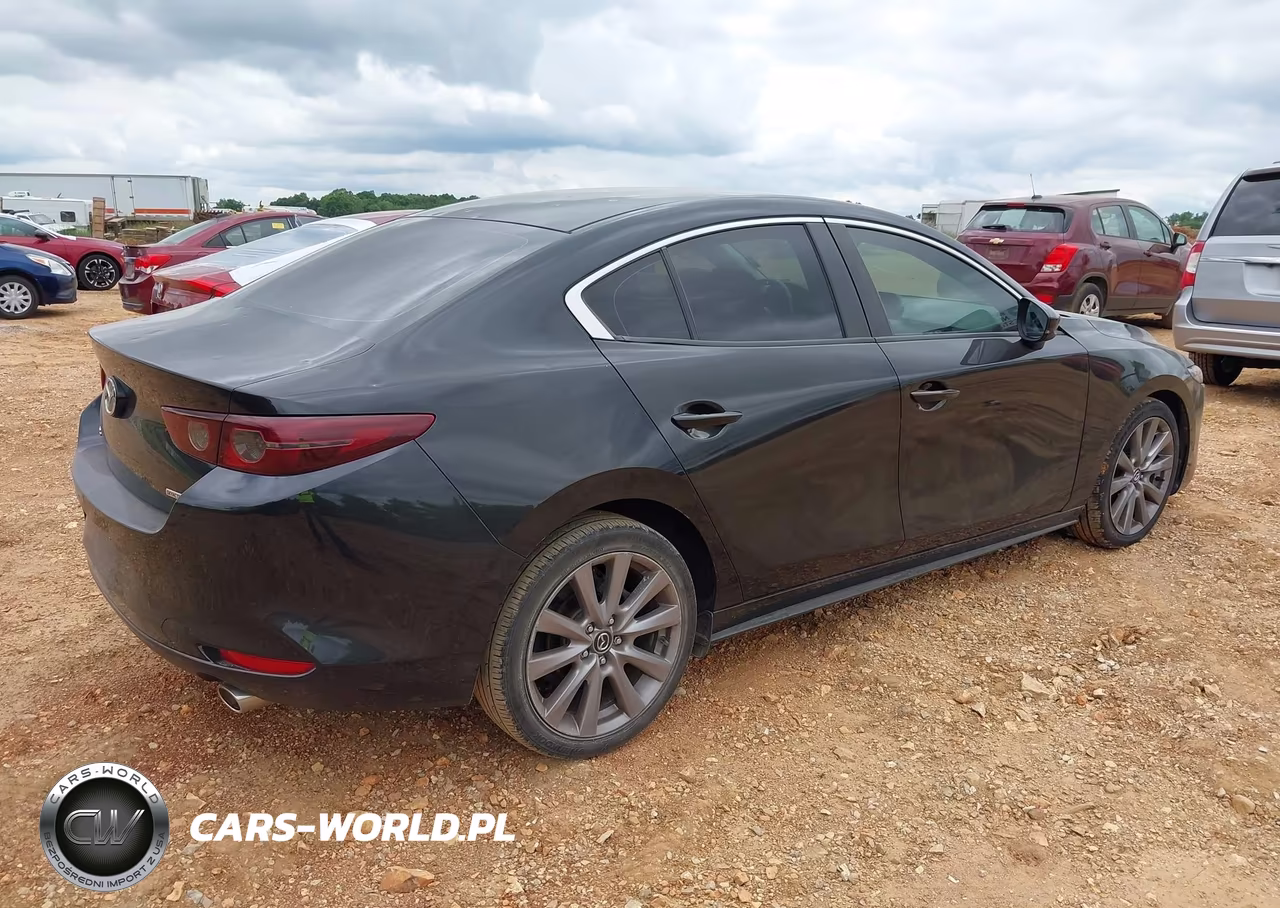 2021 Mazda Mazda3 Select VIN:JM1BPABLXM1322176 - 4