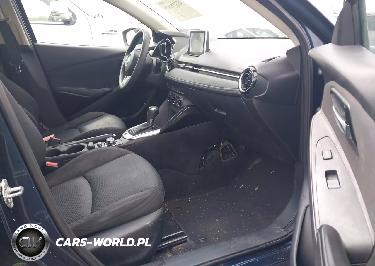 2016 Scion Ia VIN:3MYDLBZV1GY130521 - 5