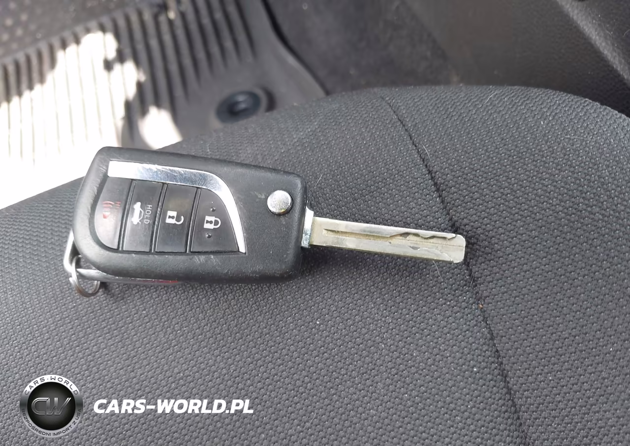 2020 Toyota Corolla Le VIN:JTDEPRAE9LJ002294 - 11