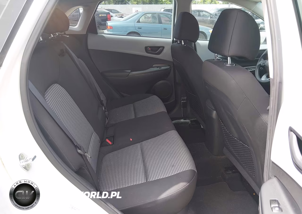 2018 Hyundai Kona Se VIN:KM8K12AA3JU182601 - 8