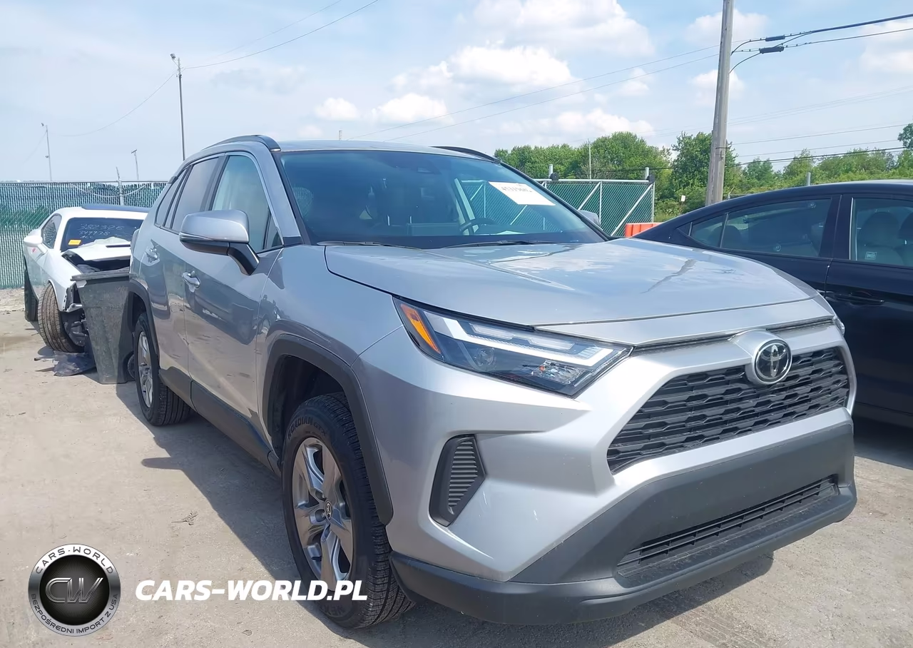 2025 Toyota Rav4 Xle – zdjęcie 1 z 17
