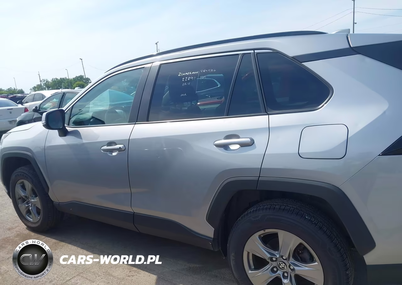2025 Toyota Rav4 Xle VIN:2T3P1RFV1SW504199 - 14