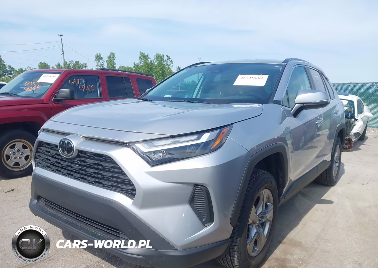 2025 Toyota Rav4 Xle VIN:2T3P1RFV1SW504199 - 2