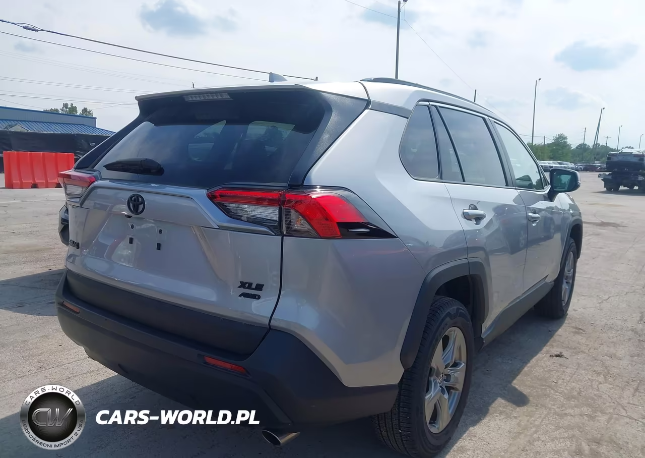 2025 Toyota Rav4 Xle VIN:2T3P1RFV1SW504199 - 4