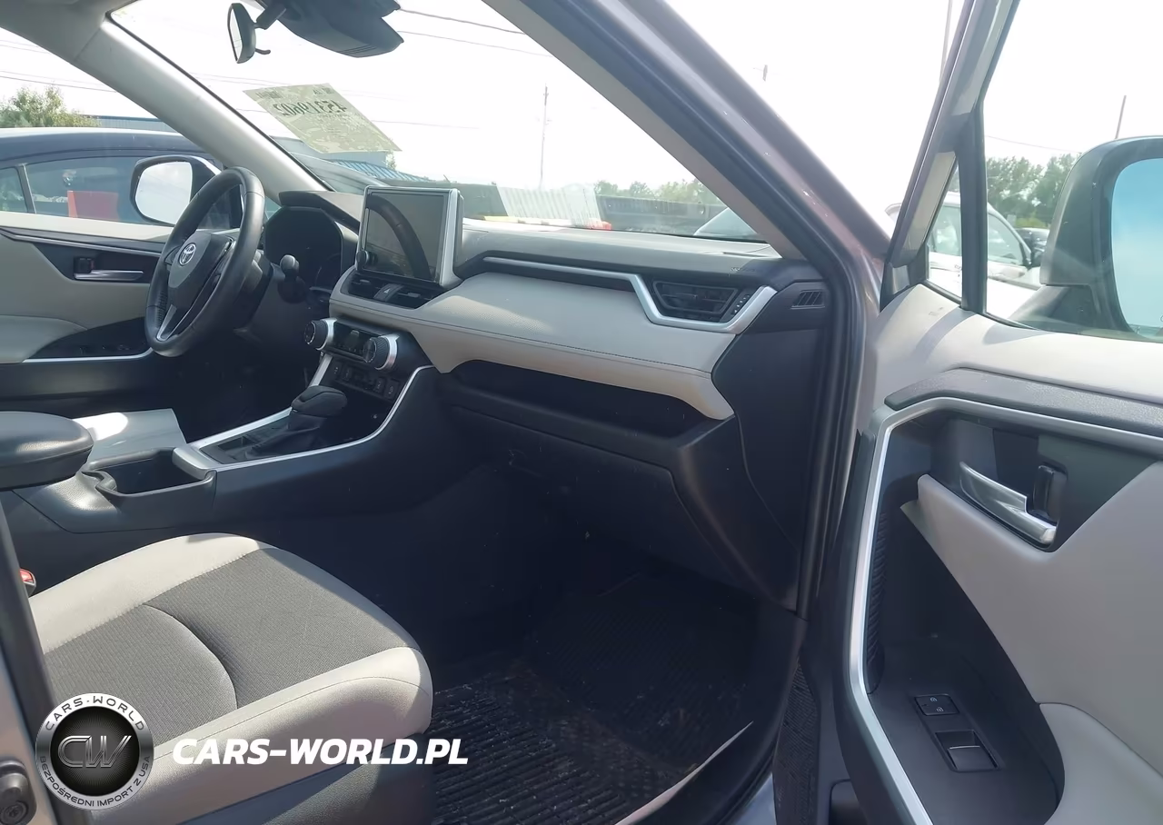 2025 Toyota Rav4 Xle VIN:2T3P1RFV1SW504199 - 5