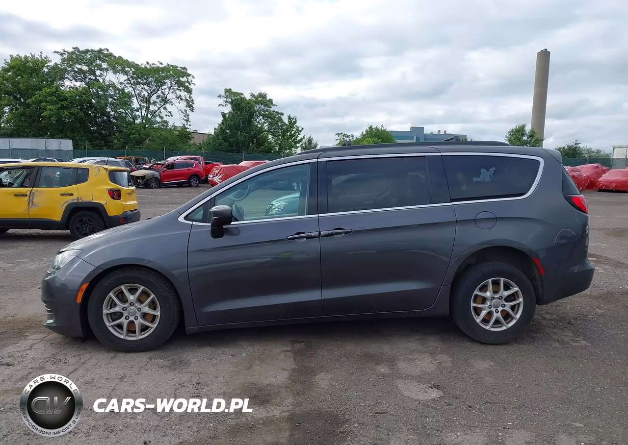2020 Chrysler Voyager Lxi VIN:2C4RC1DG1LR151600 - 14