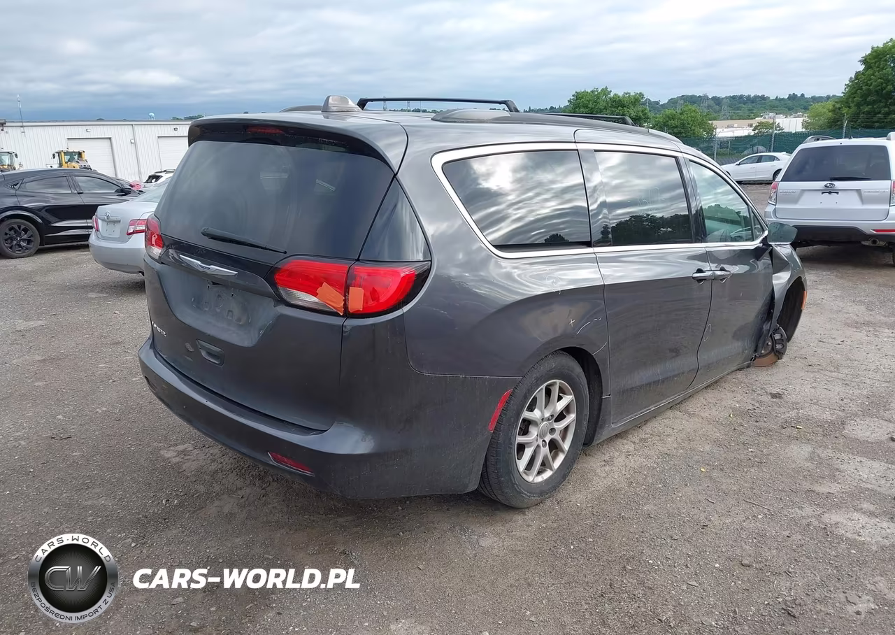 2020 Chrysler Voyager Lxi VIN:2C4RC1DG1LR151600 - 4