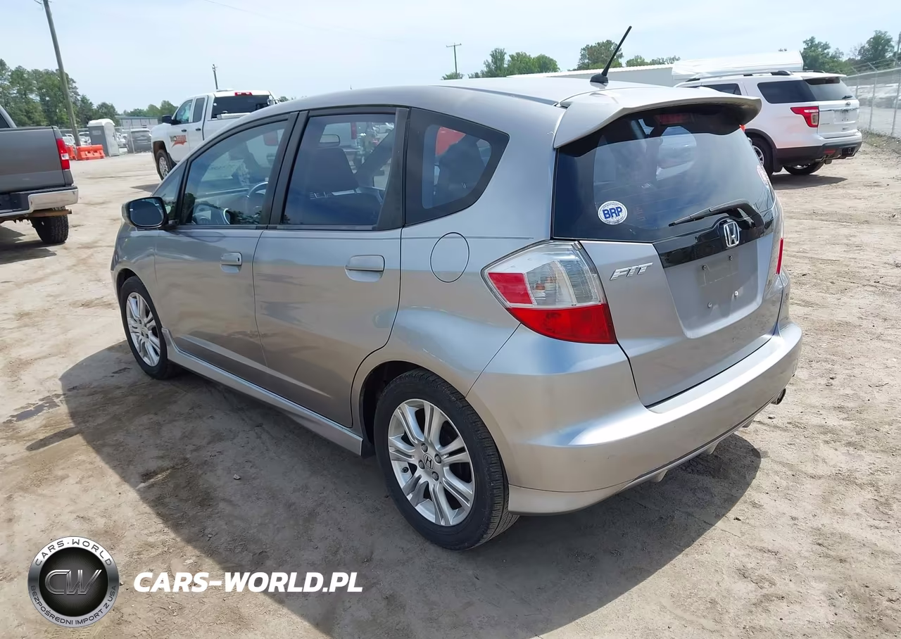 2009 Honda Fit Sport VIN:JHMGE87469S025167 - 3