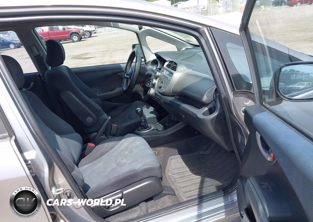 2009 Honda Fit Sport VIN:JHMGE87469S025167 - 5