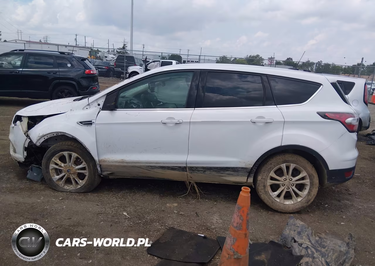 2017 Ford Escape Se VIN:1FMCU9GD3HUB50912 - 15