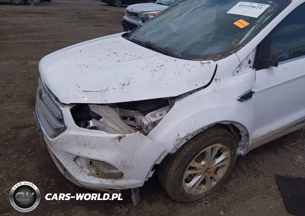 2017 Ford Escape Se VIN:1FMCU9GD3HUB50912 - 6