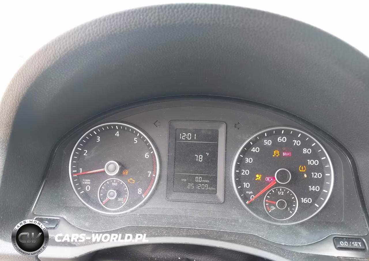 2010 Volkswagen Jetta S VIN:3VWJX7AJ9AM023904 - 7